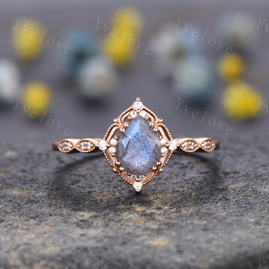 Vintage Labradorite Engagement Ring,Pear Shape Labradorite Ring,14K Solid Gold Ring,Unique Women Moissanite Promise Ring For Her,Handmade