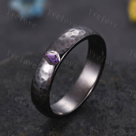 Mens Kite Amethyst Wedding Band Retro Black Gold Ring Mens Hammered Stackable Matching Ring February Birthstone Vintage Ring Gift For Him